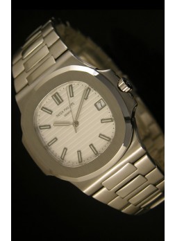 Patek Philippe Nautilus 5711 Reloj Suizo Jumbo color Blanco - Ultima Edición Réplica Escala 1:1