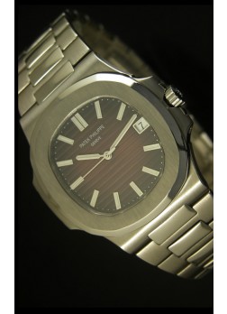 Patek Philippe Nautilus 5711 Reloj Suizo Jumbo color Rojo Vino - Ultima Edición Réplica Escala 1:1