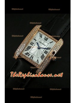 Cartier Tank Française para damas malla bisel de diamantes estuche dorado.