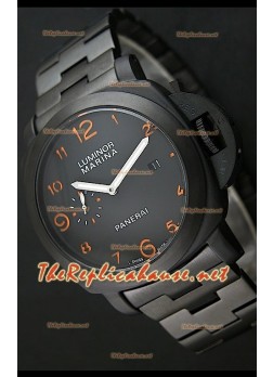 Reloj de esfera negra Panerai Luminor Marina Black con marcadores de hora naranjas.
